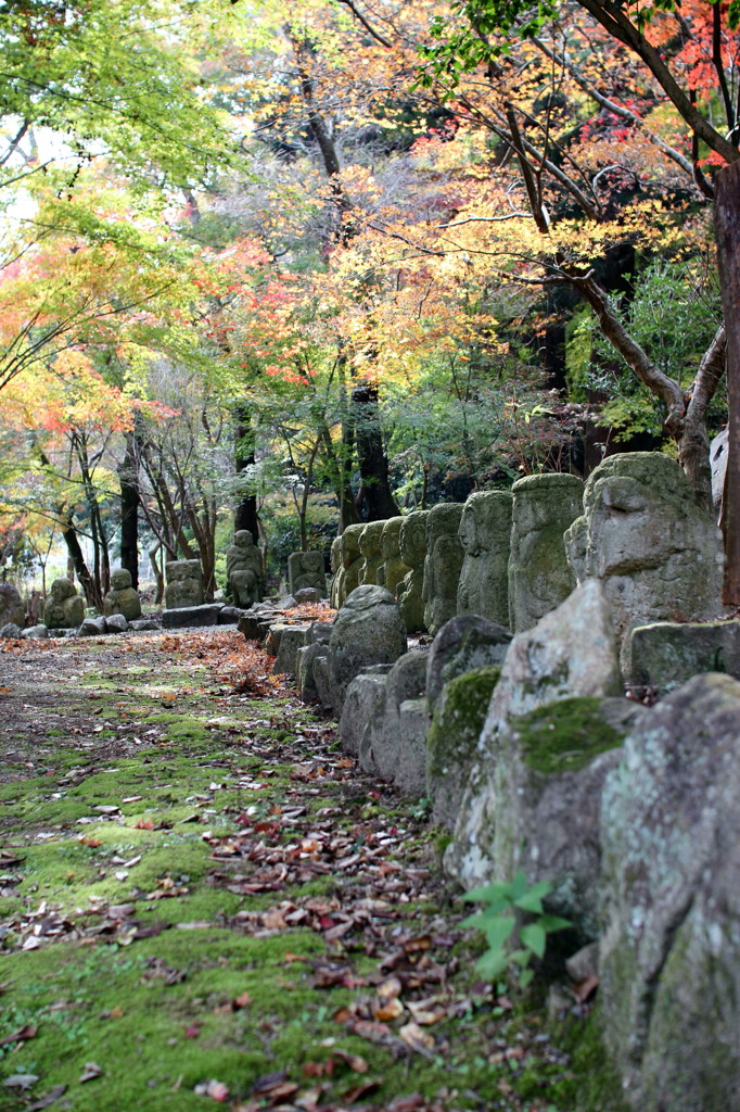 石仏秋色