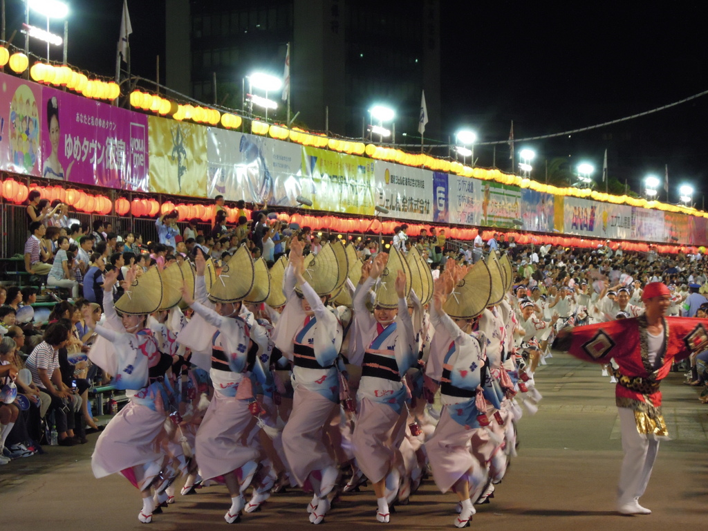 阿波踊り