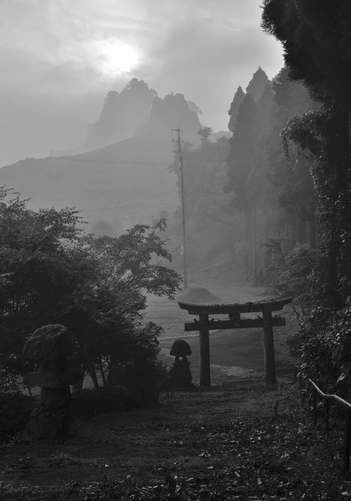 日の出～ばくち岩神社～
