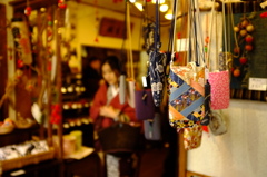 店先にて