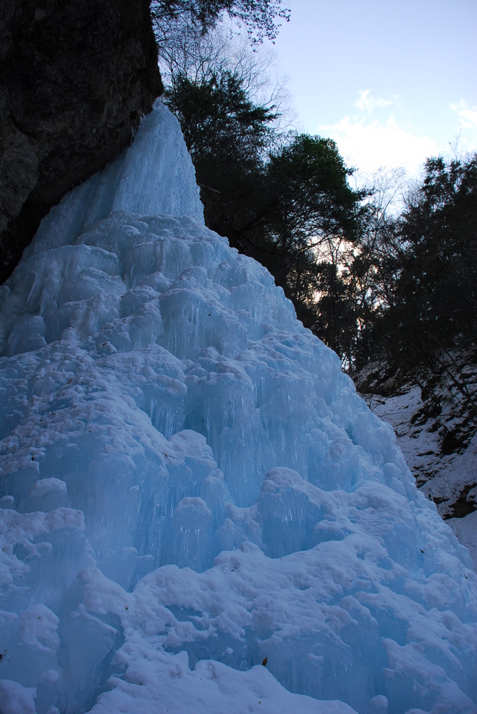 禍誤除けの滝 氷結