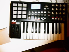 MIDI KEYBOARD