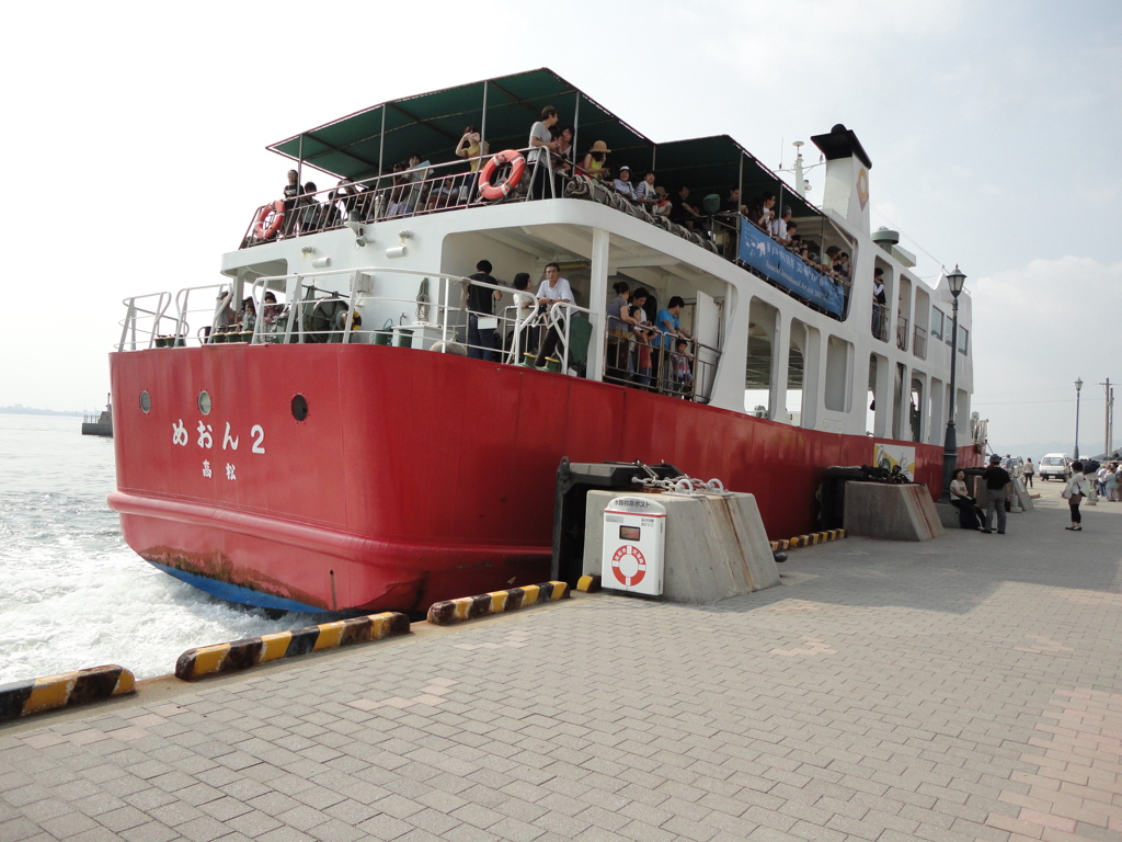 瀬戸内国際芸術祭2010　雌雄島海運　めおん