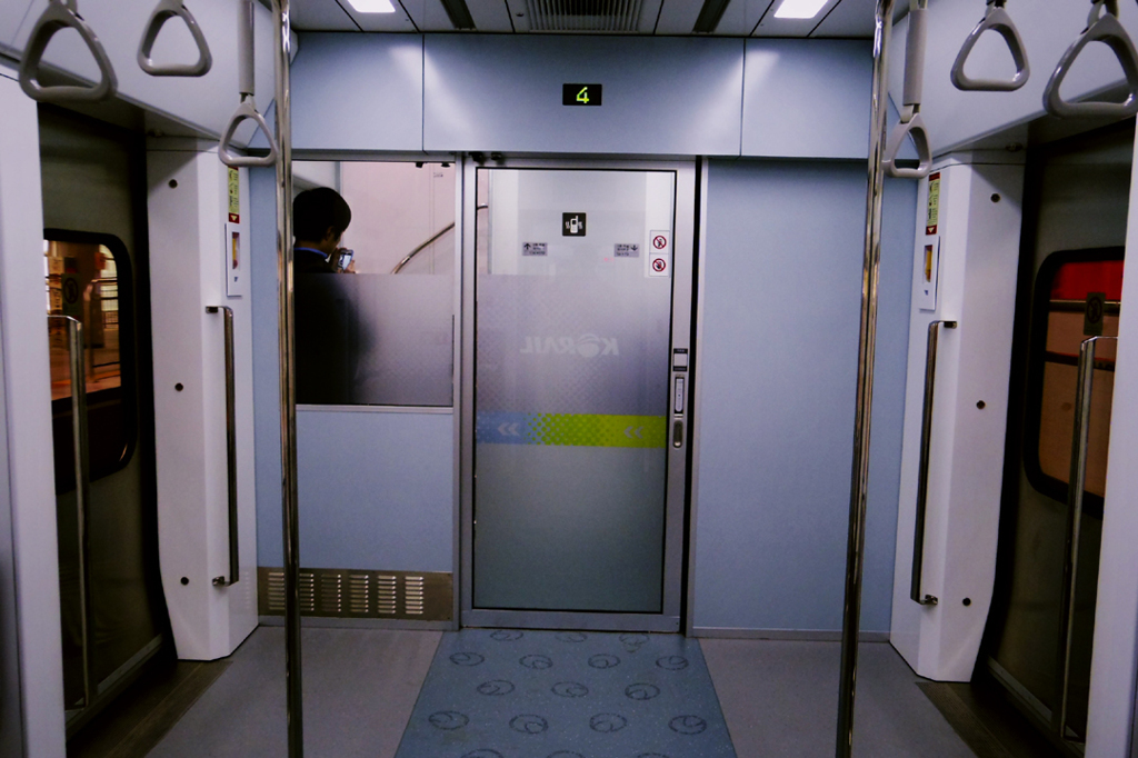 ITX-青春（2階の列車）