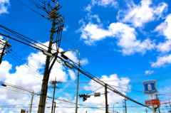 電線電柱だらけ