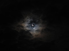 金環日食(雲
