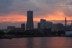 みなとみらいと夕焼け