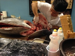 マグロ解体ショー