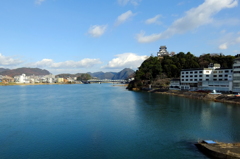 冬晴れの犬山城