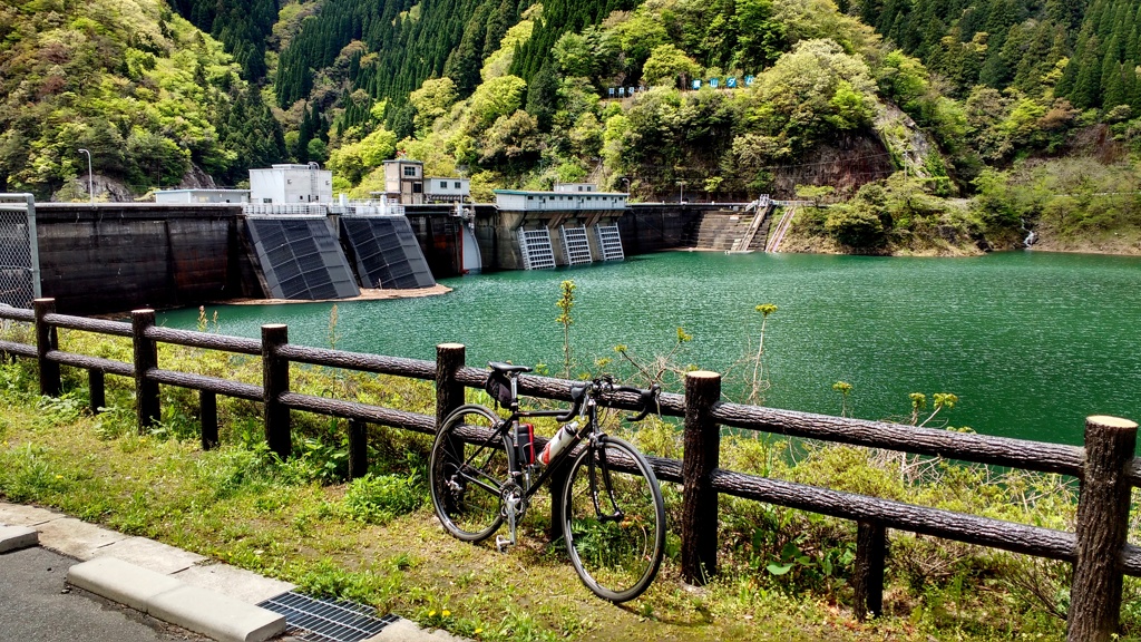 横山ダム