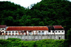 選炭機場のトタン屋根