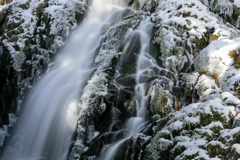 凍える昇竜滝