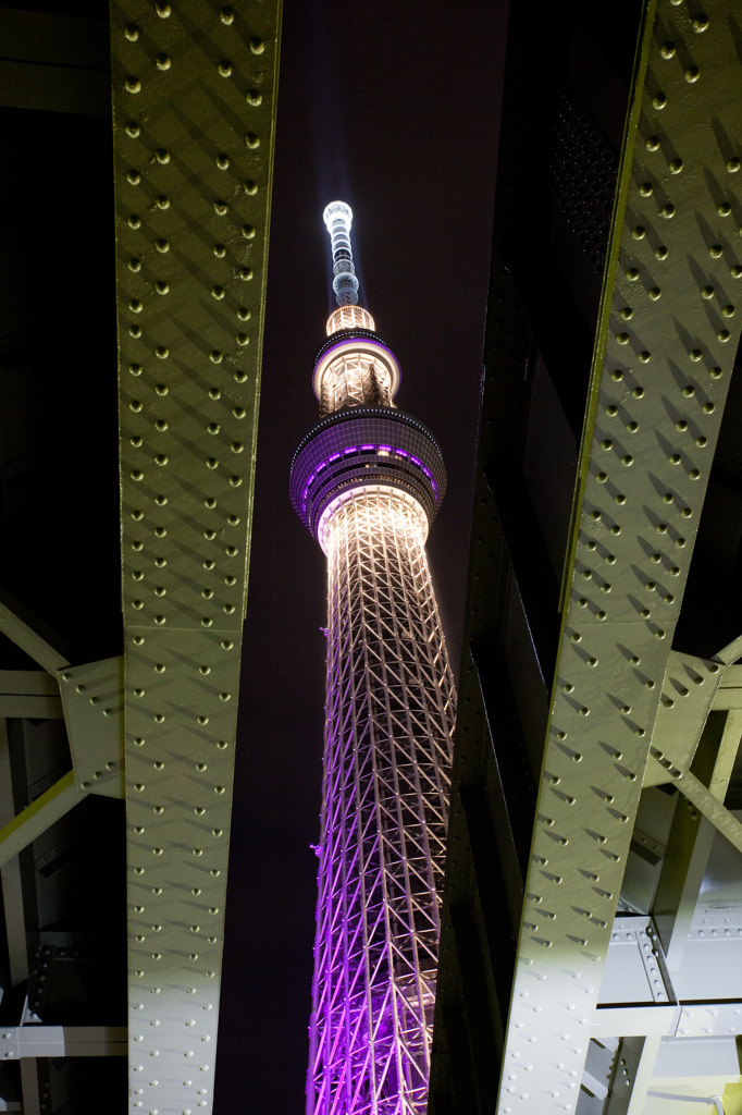 都会のクレバス