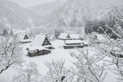 冬の菅沼合掌造り集落　五箇山