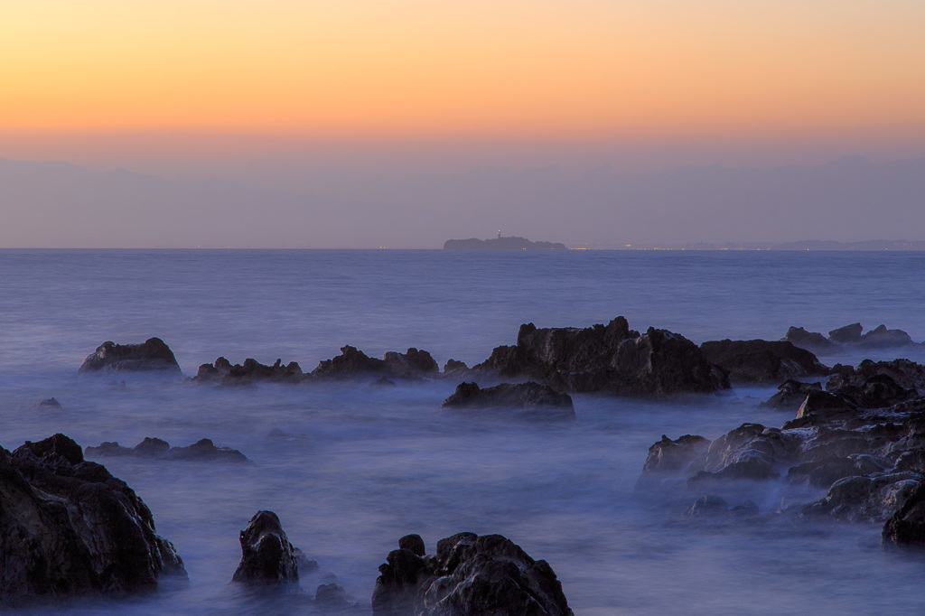 遙かな江の島