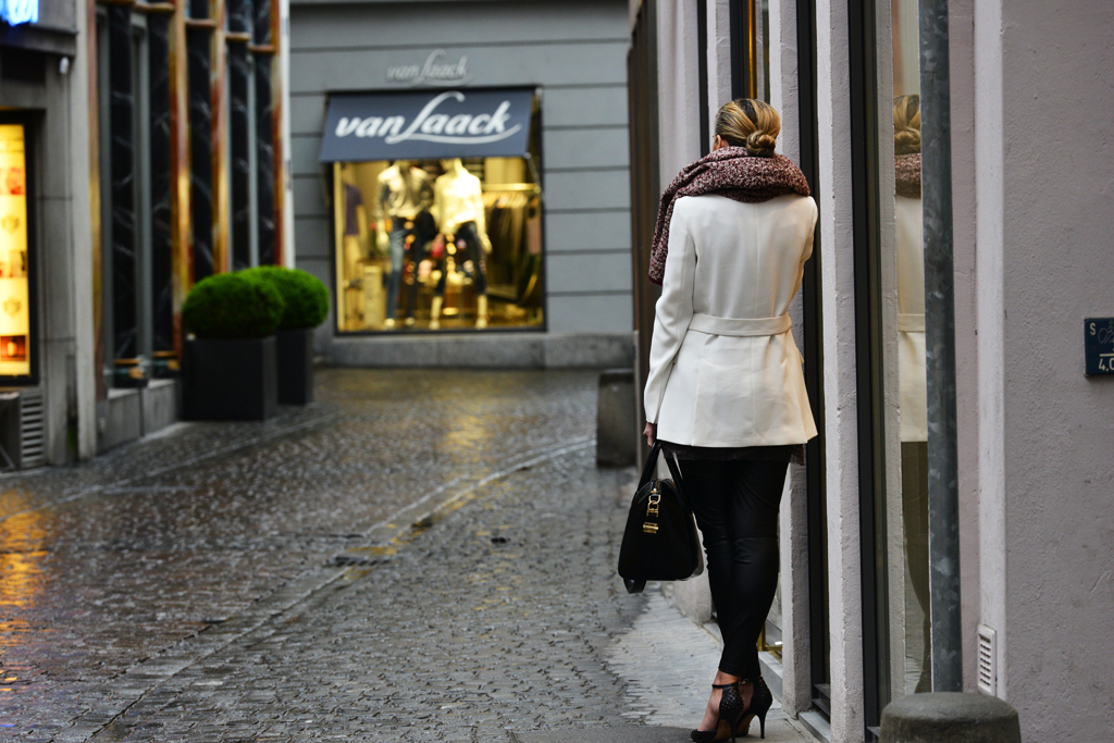 街を歩けば・・・