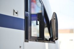 電車のバックミラー