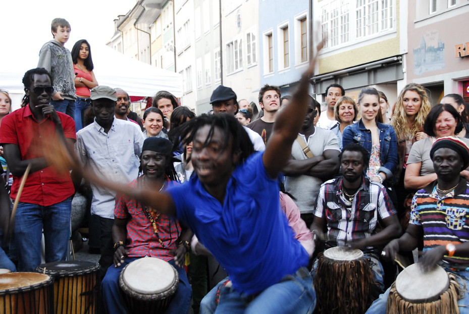 もちろん踊りも