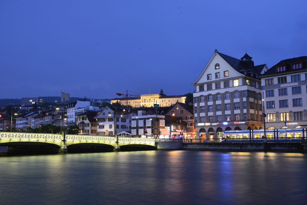 夜のチューリッヒ　２