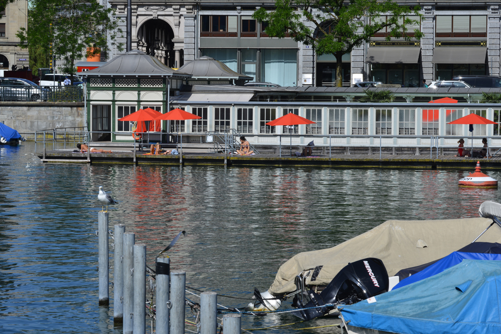 朝のチューリッヒ３