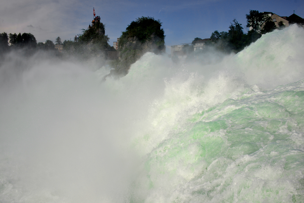 ラインの滝