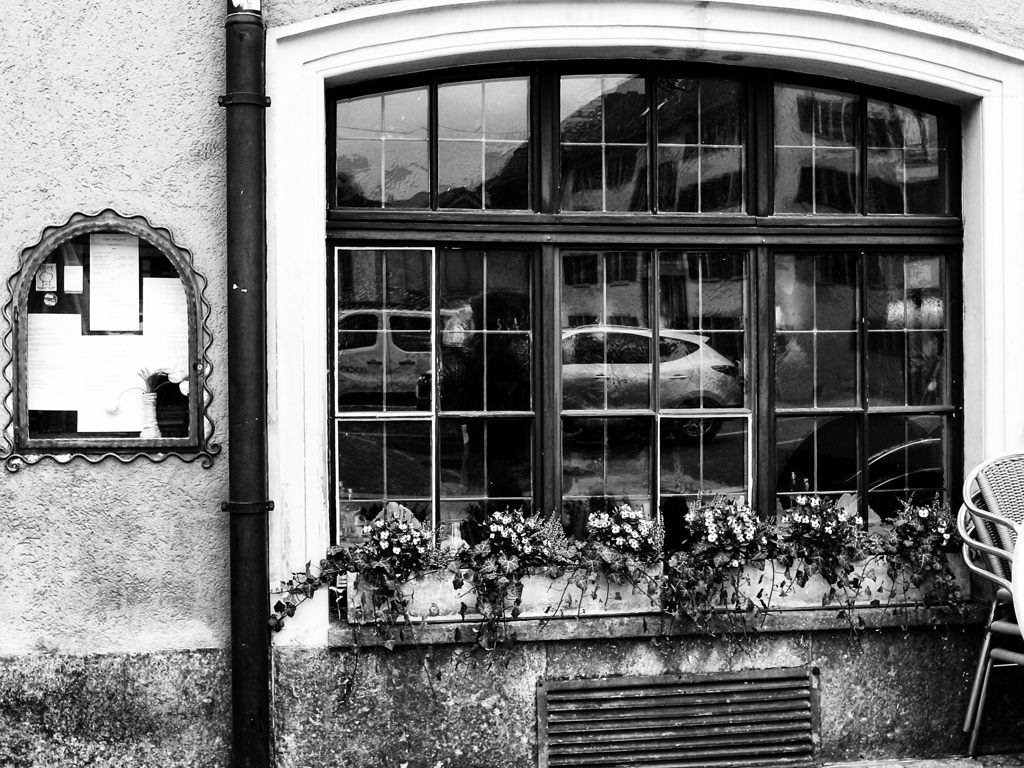 レストランの窓