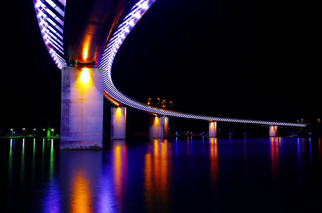 造形の美　牛深ハイヤ大橋