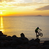 夕日と自転車