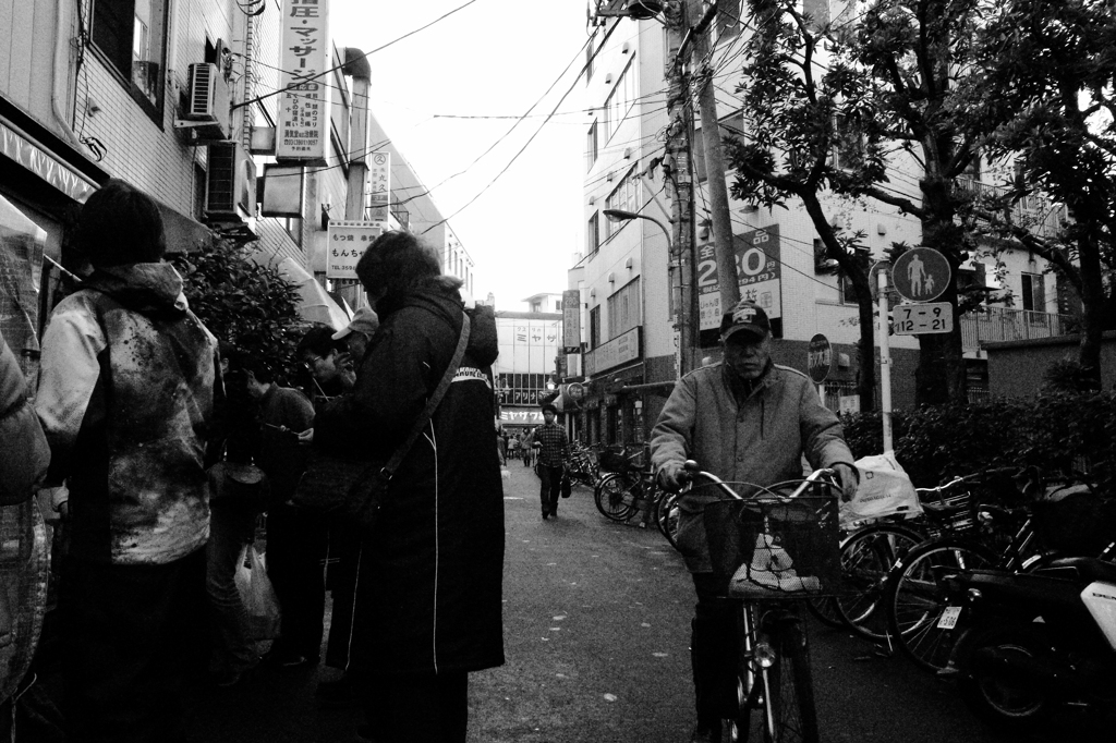 土曜の午後　赤羽3