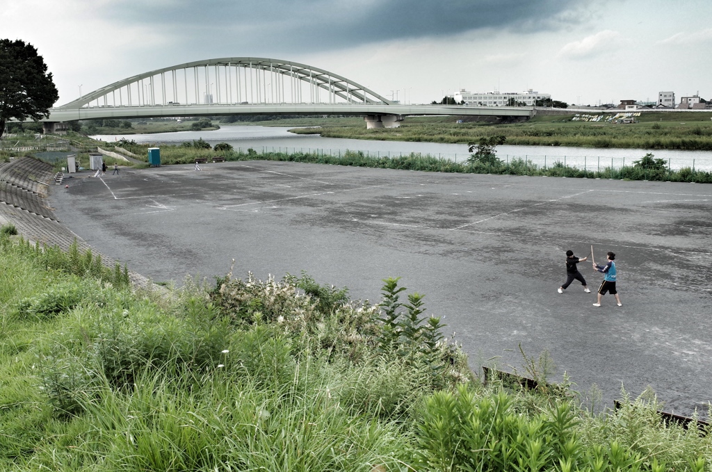 Duel at the riverside