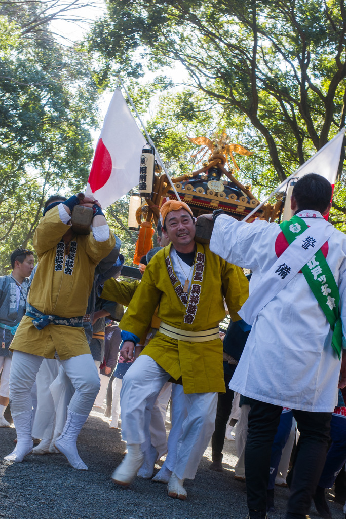 Carrying a portable shrine