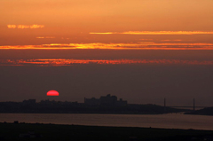 　　　夕陽沈む