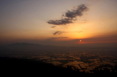 　　　夕陽の散居村