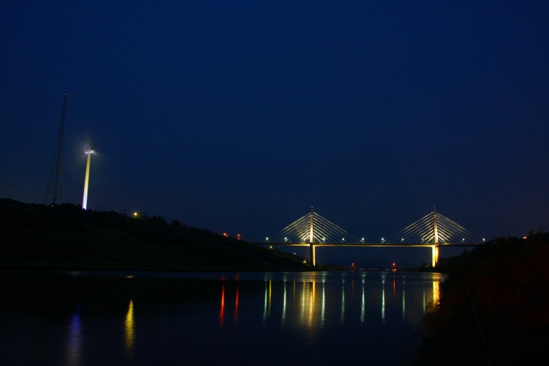 　　サンセットブリッジ夜景