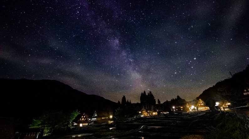 世界遺産相倉合掌造り集落と天の川