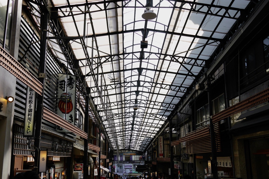 熱海温泉駅前アーケード街