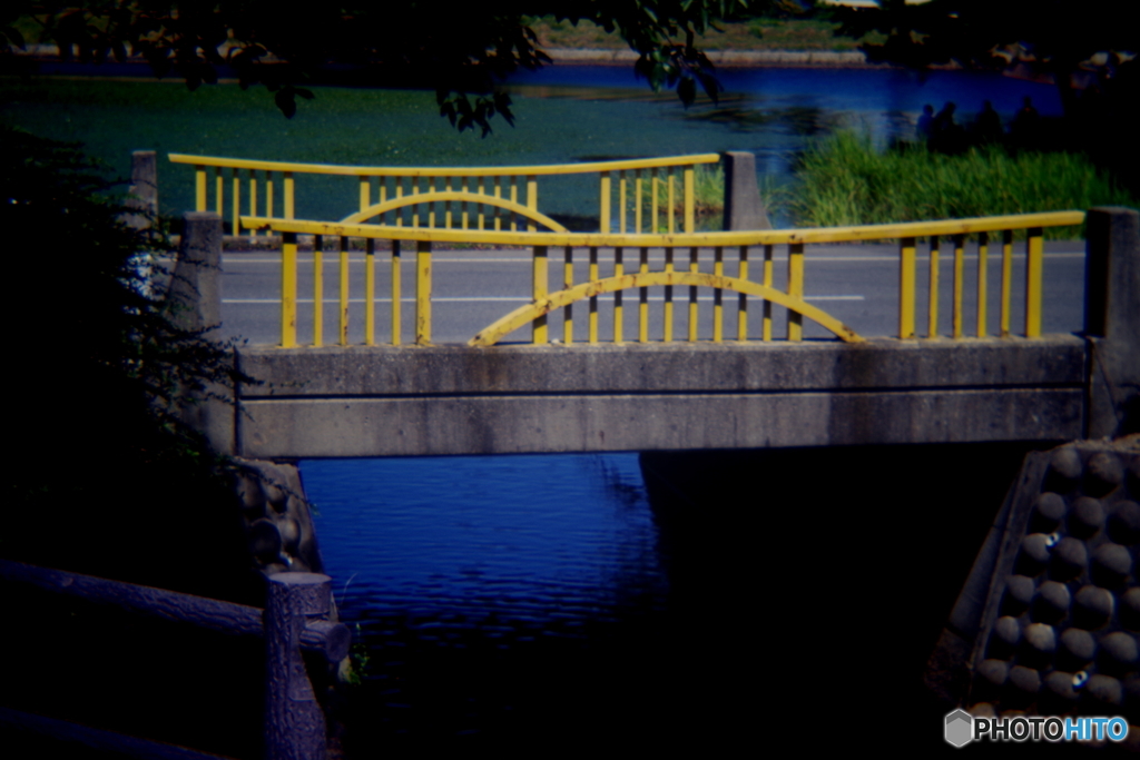 Holga Lens習作-黄色の橋