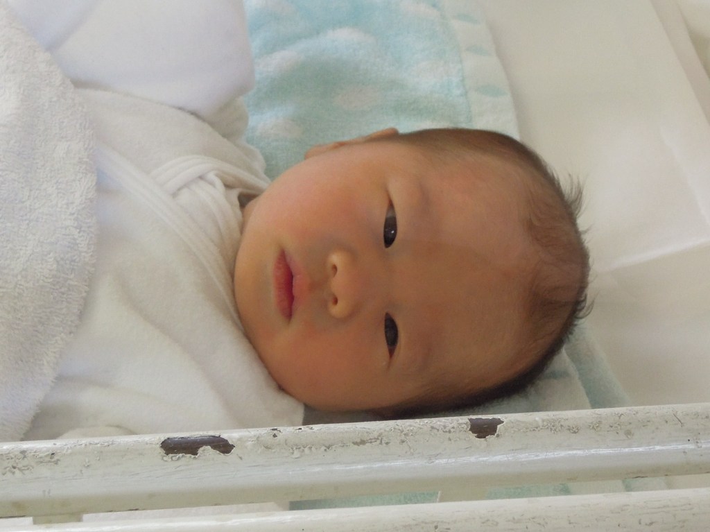生まれ出てまだ４２時間