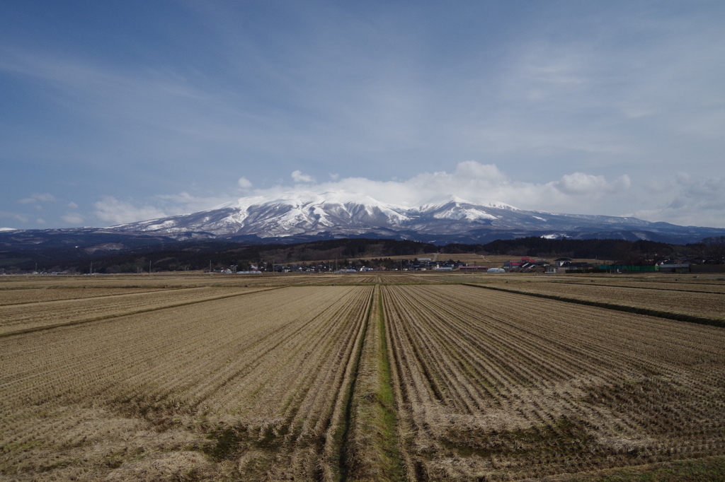 白き峰・鳥海山