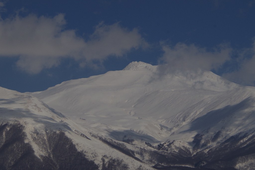 冬の鳥海山頂