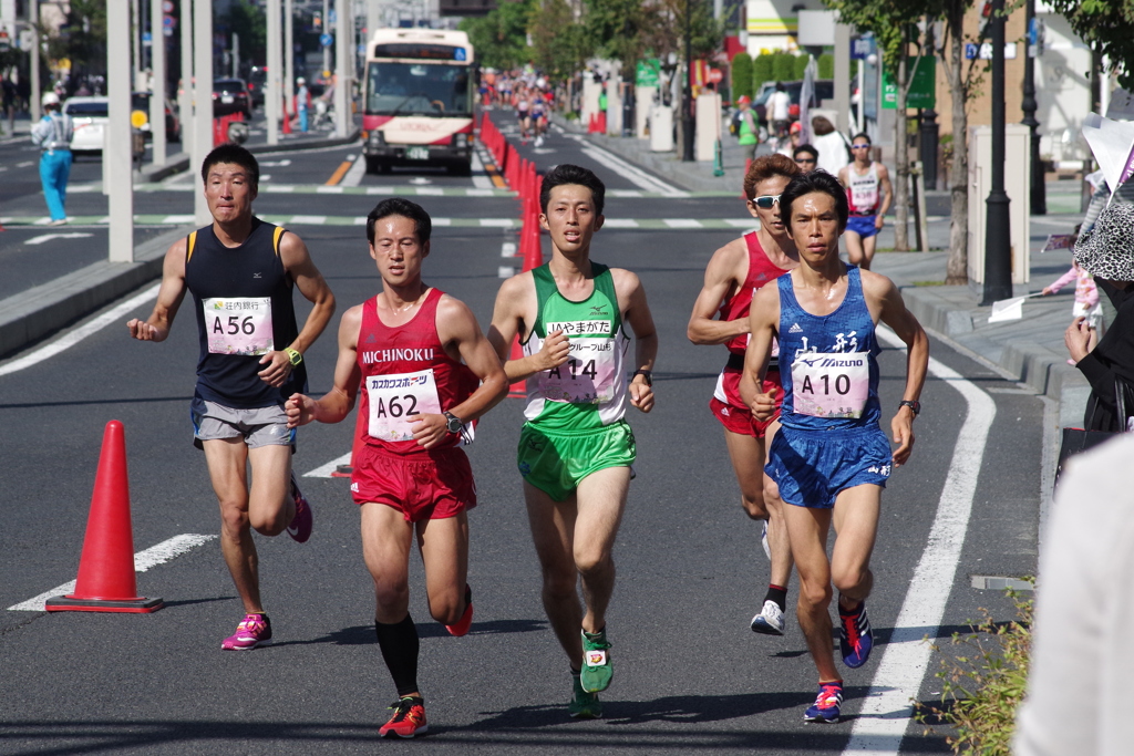 山形まるごとマラソン-ハーフ男子力走