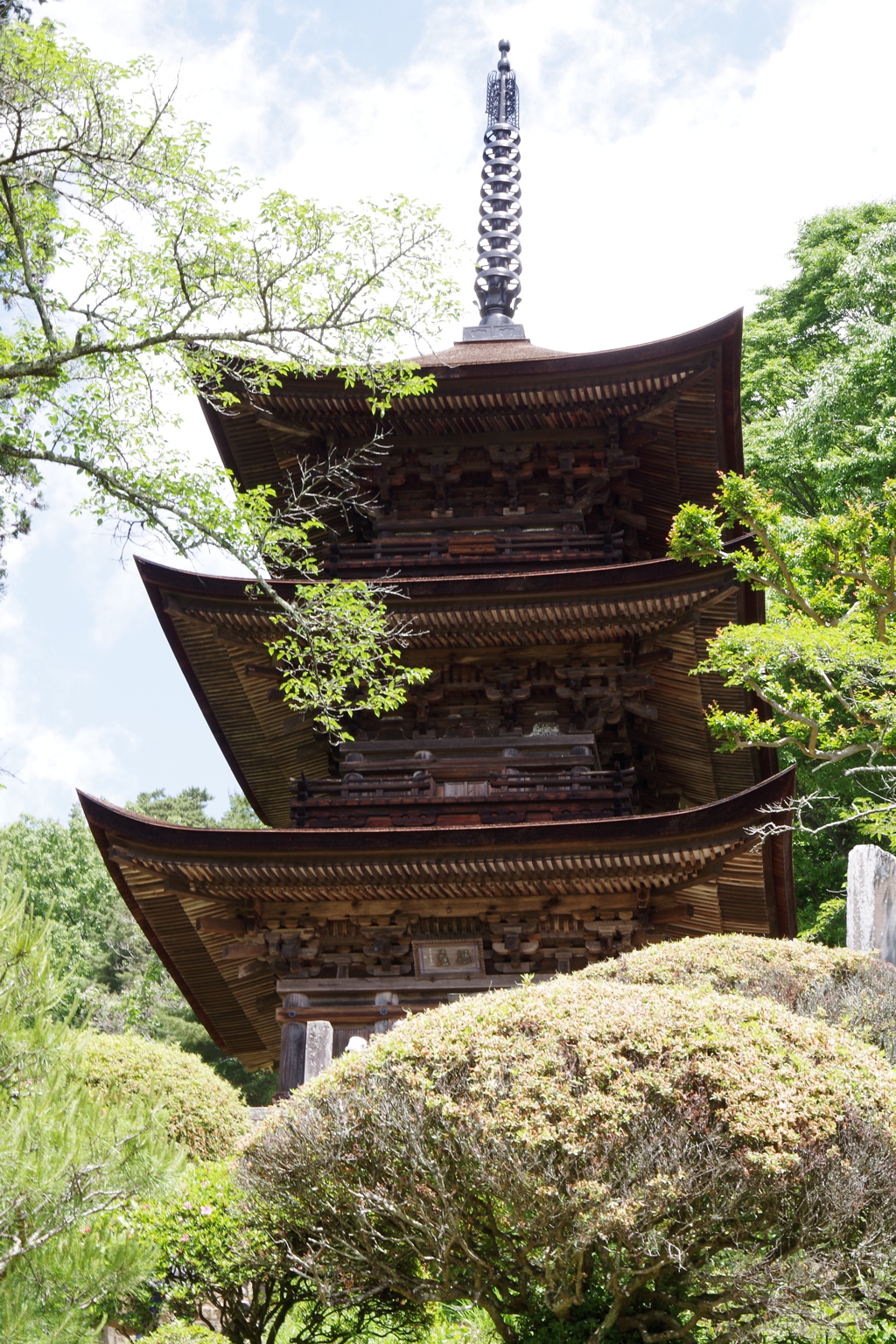 国宝・大法寺三重塔-1