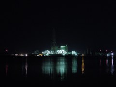 火力発電所の夜景