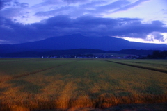 明け行く鳥海山-1