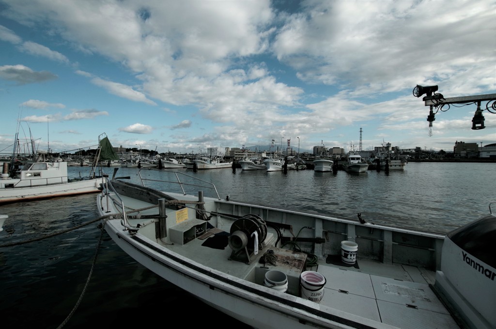 酒田港‐釣り船