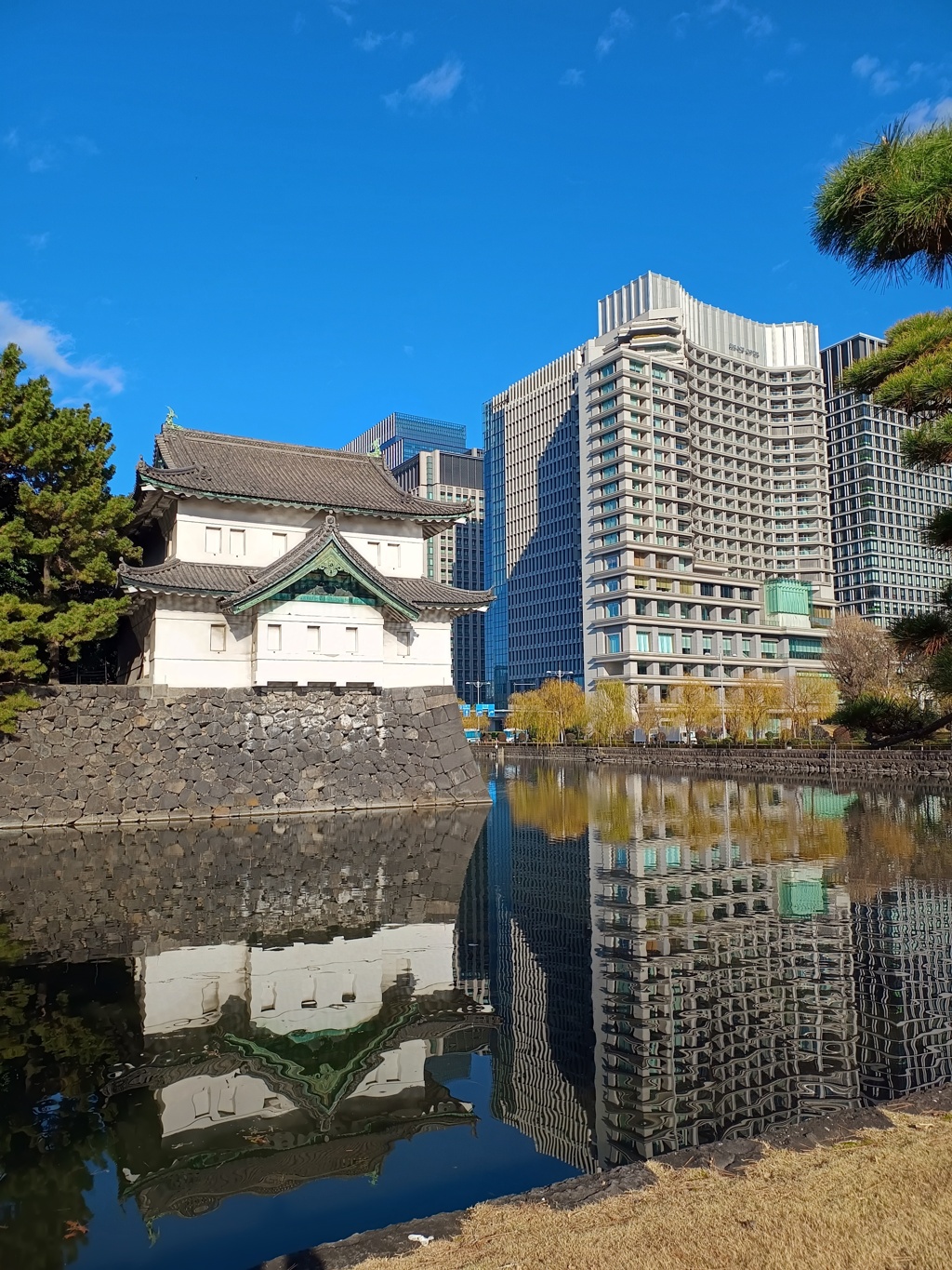 お堀