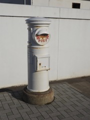 白ポスト