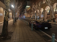 夜の街とスーパーカー
