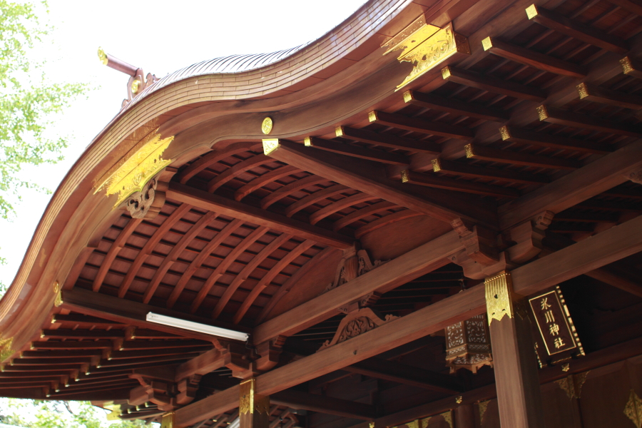 ピカピカの氷川神社