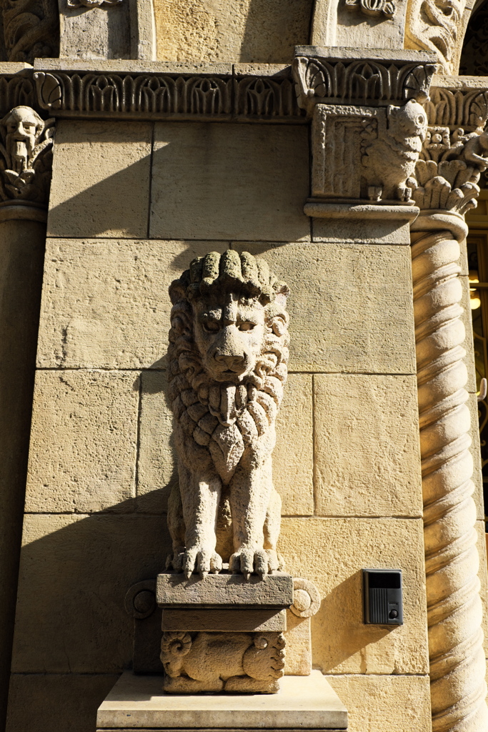 近づきがたいインターフォン